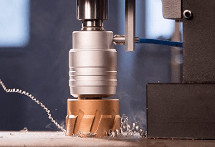 Furadeiras de Base Magnética: como a estabilidade influencia a precisão nas perfurações industriais.